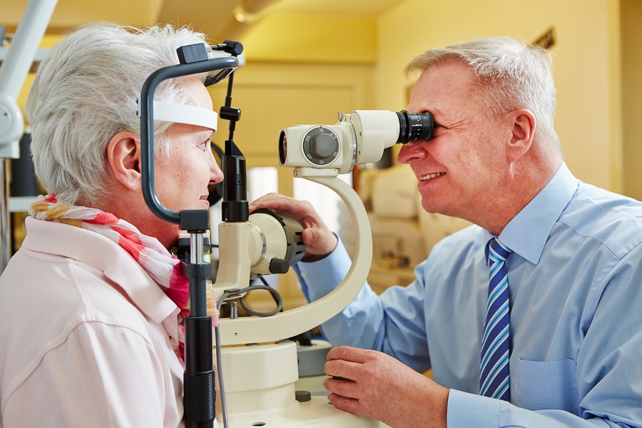 Elder Care Hendersonville, TN - What Seniors Need to Know About Macular Degeneration